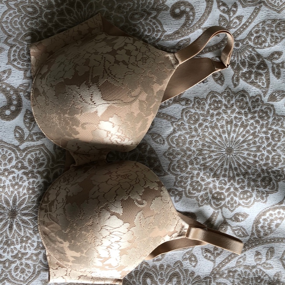 Soma 36DD vanishing back full coverage bra